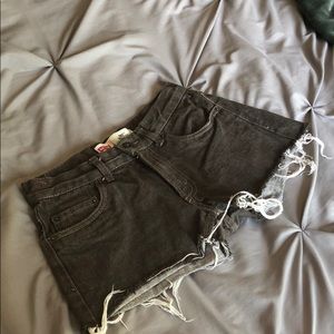 Brown levis denim shorts
